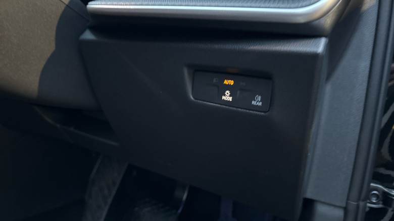 Skoda Superb 1.5 TSI iV SE Technology DSG 5dr Estate